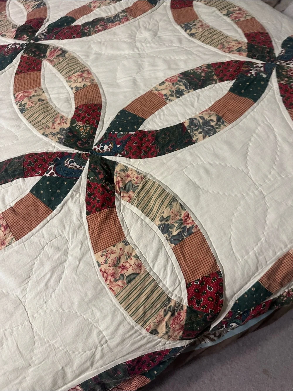 Vintage double wedding ring king size quilt